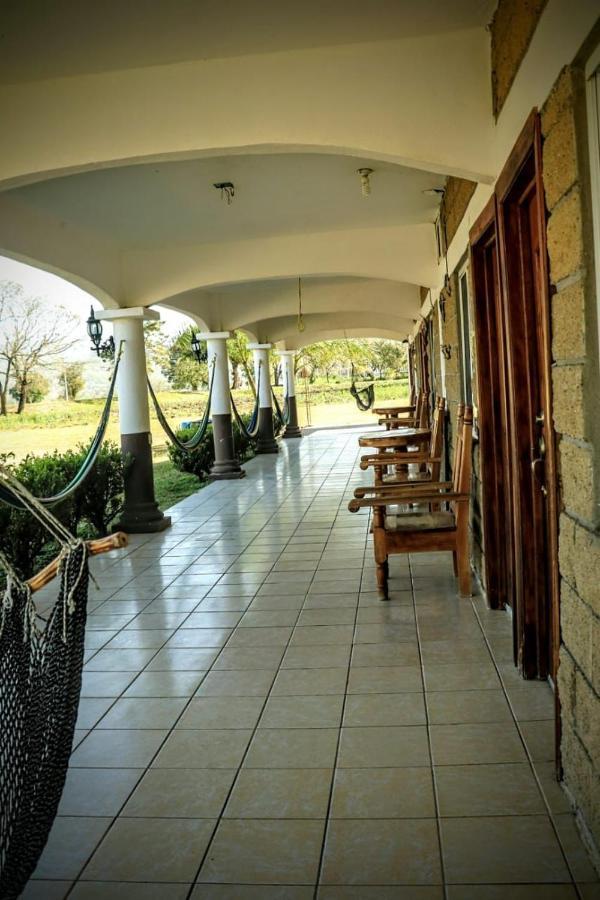 Hotel Y Restaurante El Texano Tamasopo Bagian luar foto