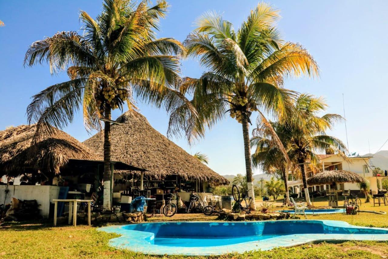 Hotel Y Restaurante El Texano Tamasopo Bagian luar foto